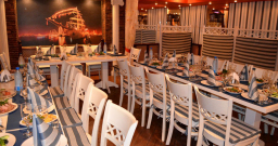 Полосатый зал