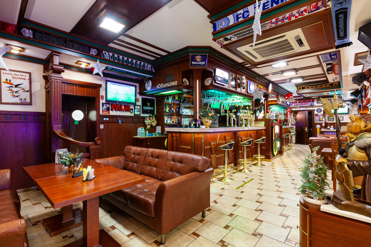 Зал — Pub & Pub