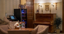 Основной зал