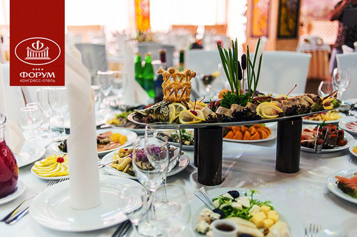 Ресторан Эль Густо в Конгресс Отеле Форум — Основной зал, фото банкетного зала