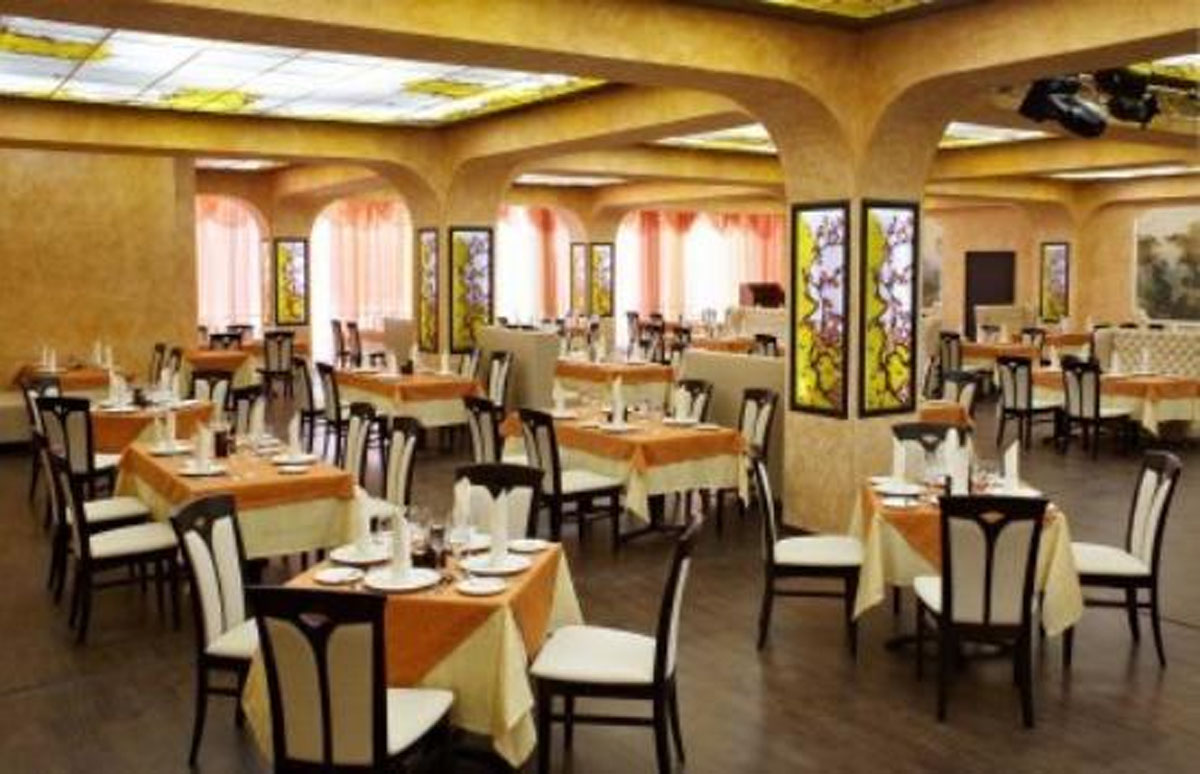 Основной зал — Ресторан Эль Густо в Конгресс Отеле Форум