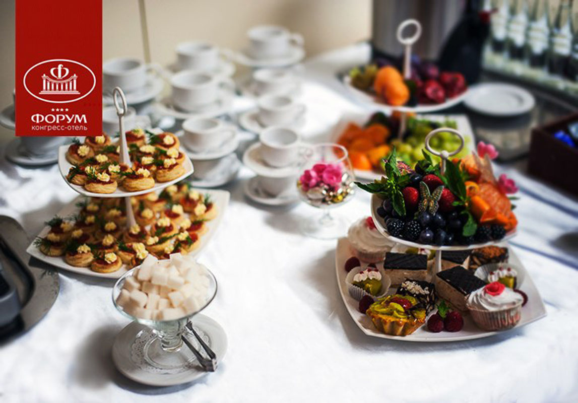 Основной зал — Ресторан Эль Густо в Конгресс Отеле Форум