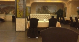 Основной зал — интерьер зала