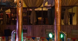 Основной зал