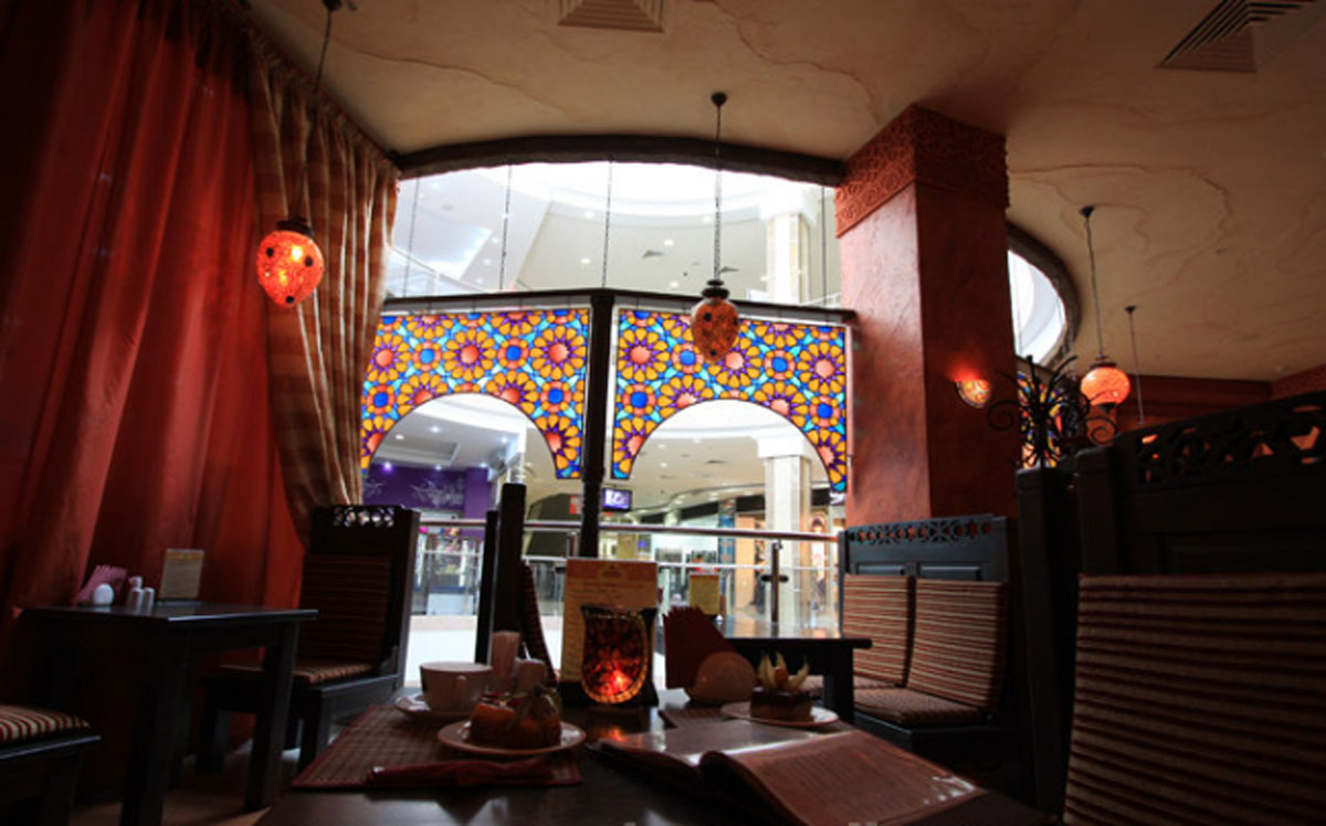 Основной зал — Звезда Магриба в ТРЦ Виктория Плаза на Первомайском проспекте