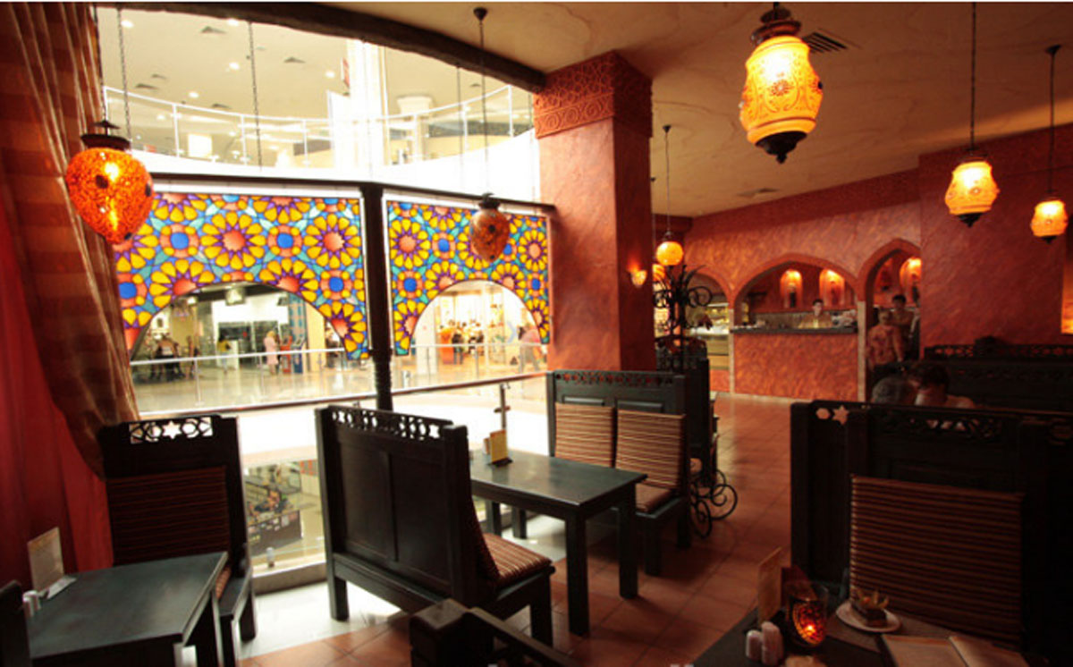 Основной зал — Звезда Магриба в ТРЦ Виктория Плаза на Первомайском проспекте