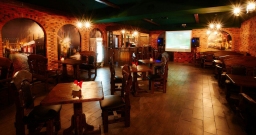 Основной зал