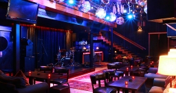 Караоке зал — подробнее о зале