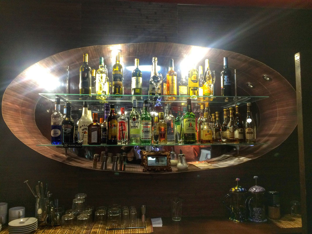 Основной зал — Бонжур