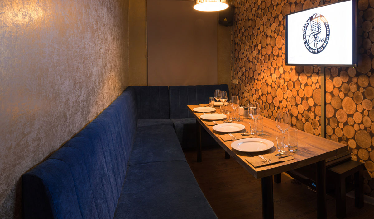 Кабина 2 — Винный бар Дом 40 / Караоке Соло