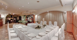 Основной зал