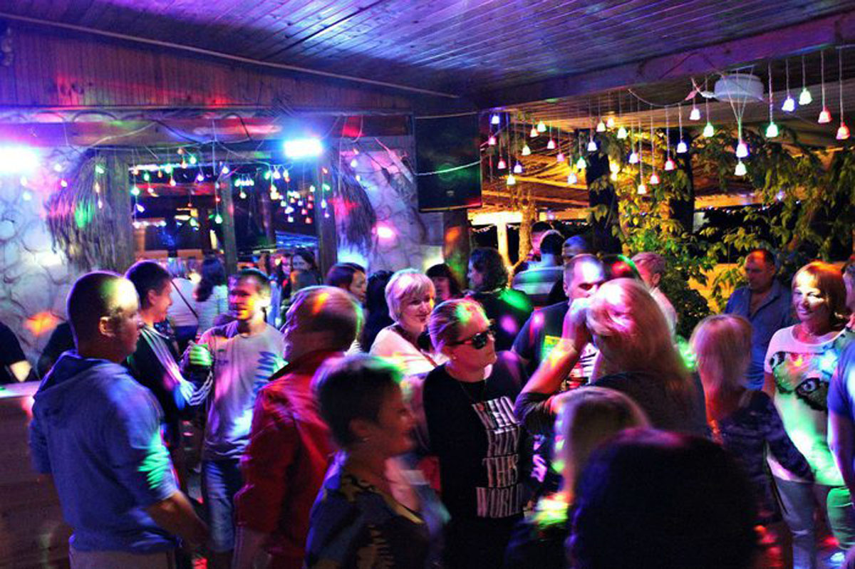 Основной зал — Снежинка