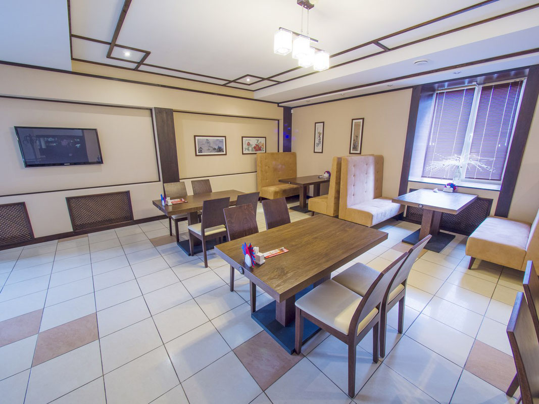 Основной зал — Хан Ган