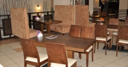 Основной зал