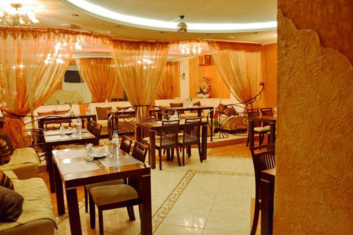 Основной зал — Либерти на Введенской