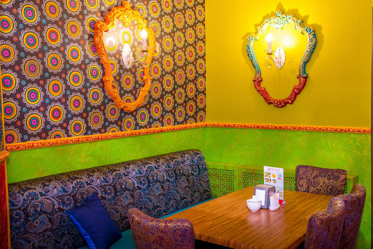 Основной зал — Павлин / Pavlin