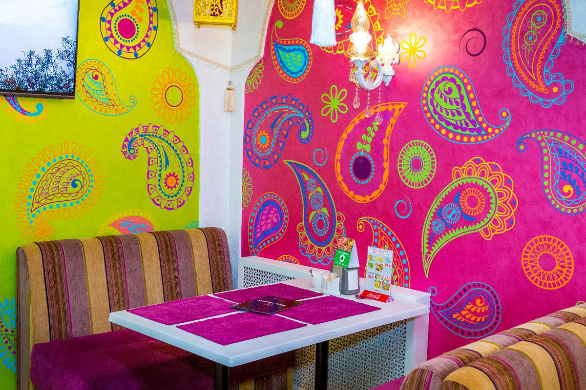 Основной зал — Павлин / Pavlin