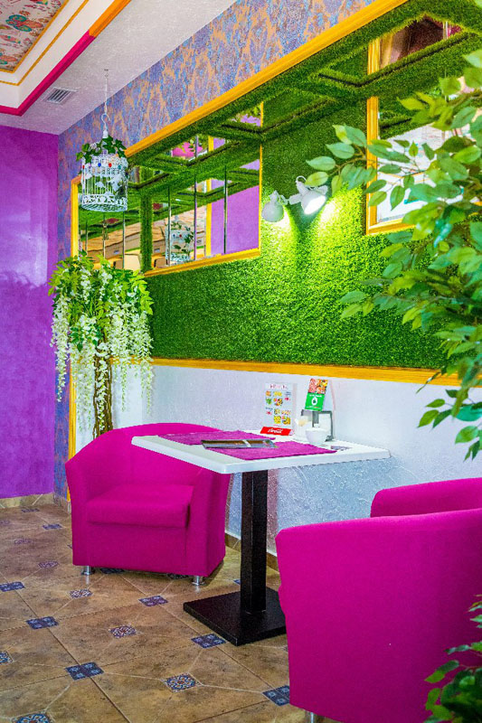 Основной зал — Павлин / Pavlin