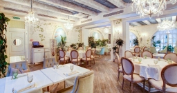 Большой зал — подробнее о зале