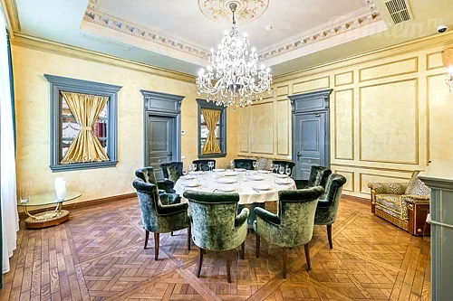 Золотая комната (12 чел.) — Птицы и Пчёлы, Москва