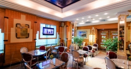 Основной зал — интерьер зала