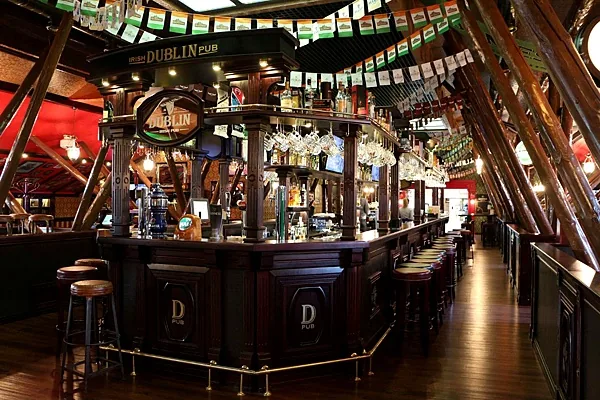 Ирландский паб Дублин / Irish Pub Dublin, Основной зал — фото