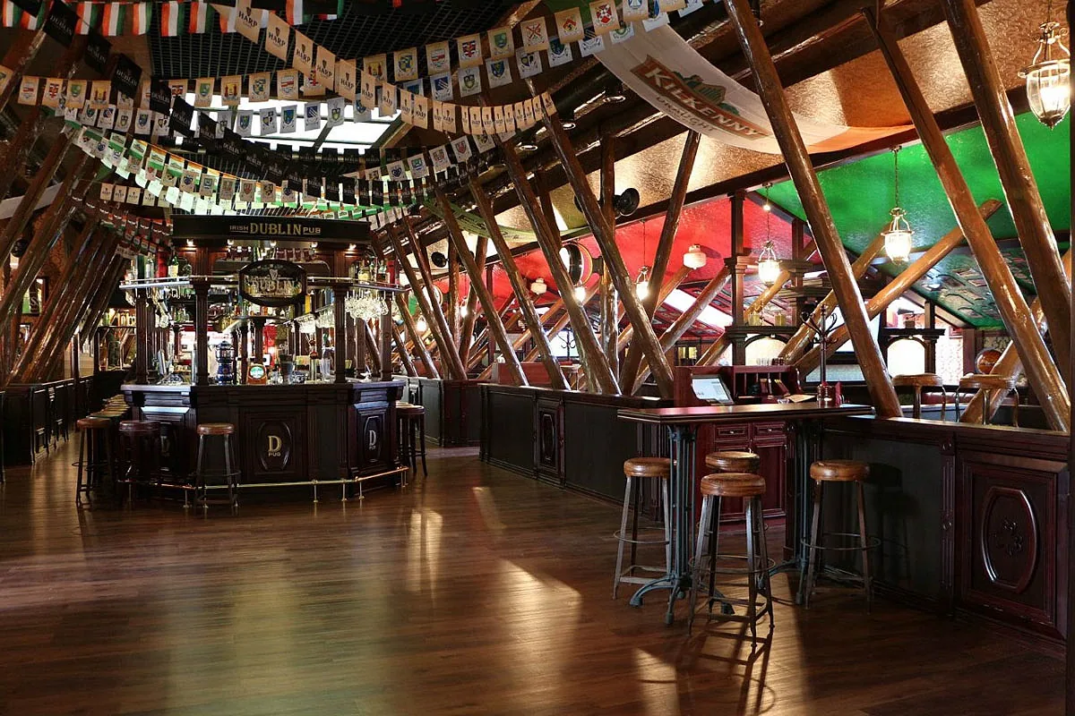 Ирландский паб Дублин / Irish Pub Dublin — Основной зал, фото банкетного зала