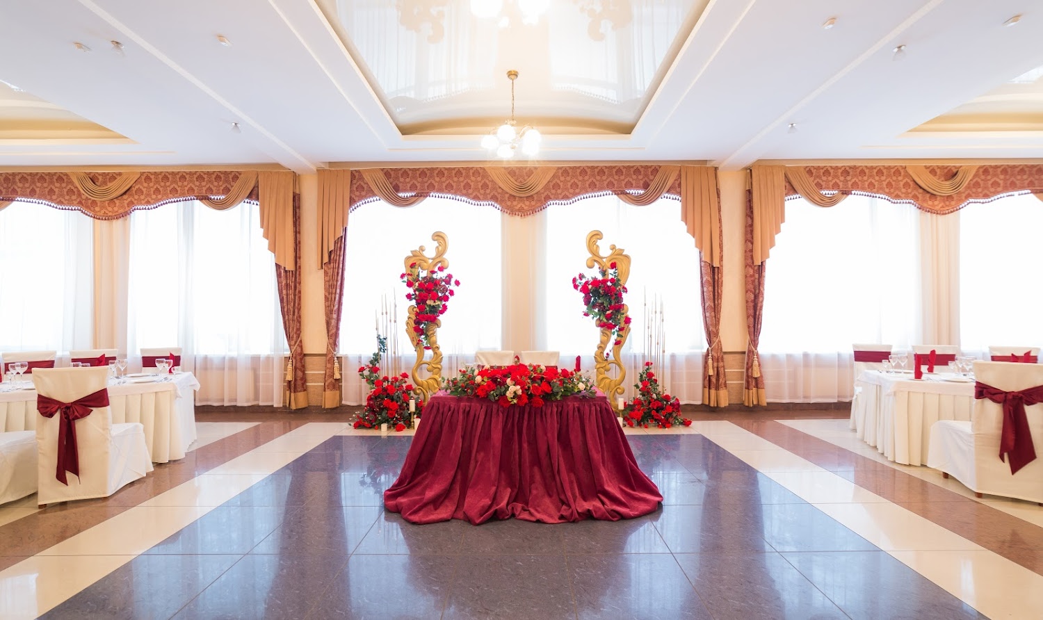 Зал Европейский — Зеленая роща