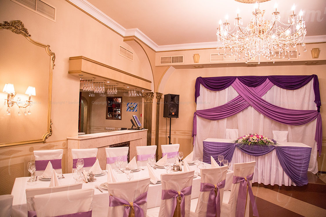 Ресторан, банкетный зал СолоЛаки — Зал ресторана, фото банкетного зала