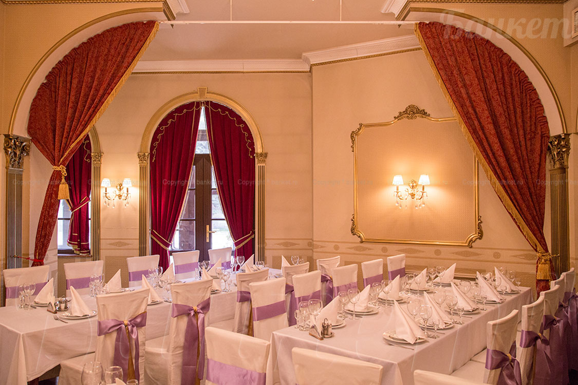 Зал ресторана — Ресторан, банкетный зал СолоЛаки