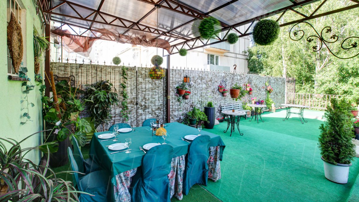 Зал 5 — Ресторан Эффе