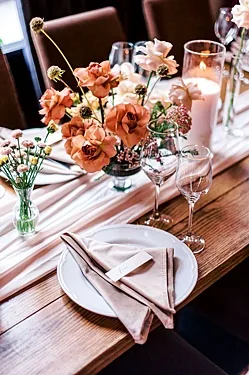 Вип зал с панорамными окнами — Bon App cafe, Москва
