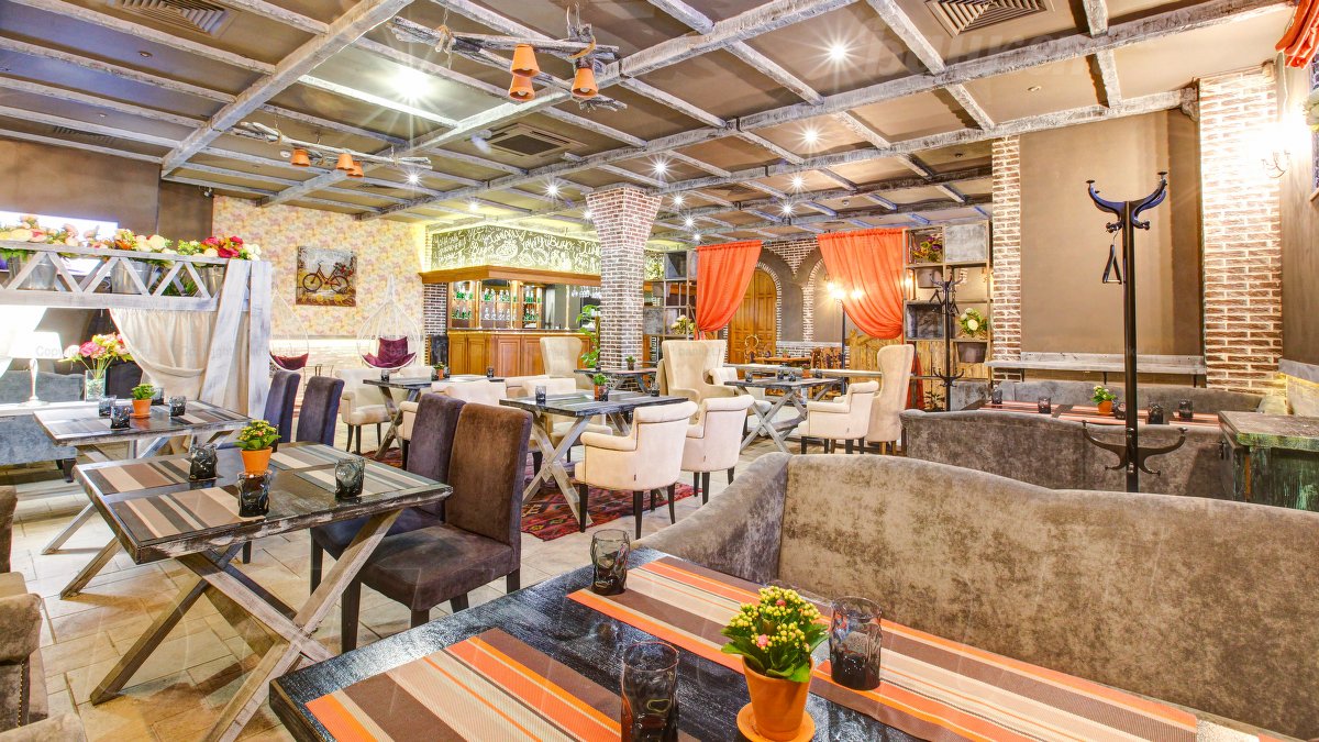 Основной зал — Хинкальная City