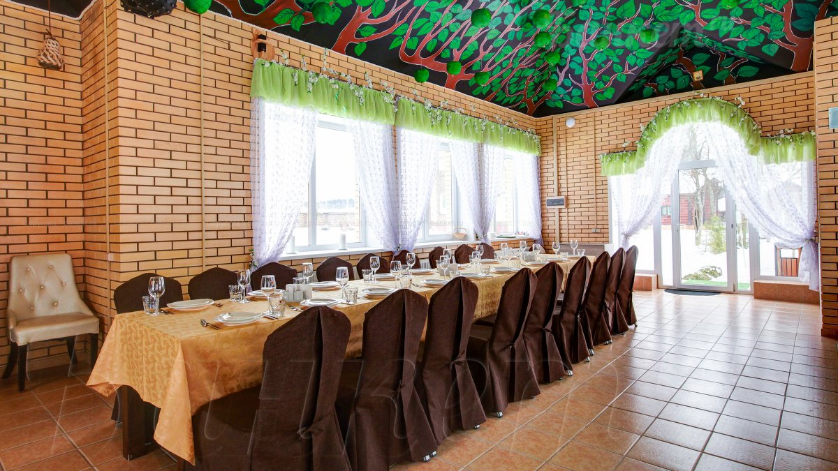 Загородный Клуб Лачи — Зал Яблоко, фото банкетного зала