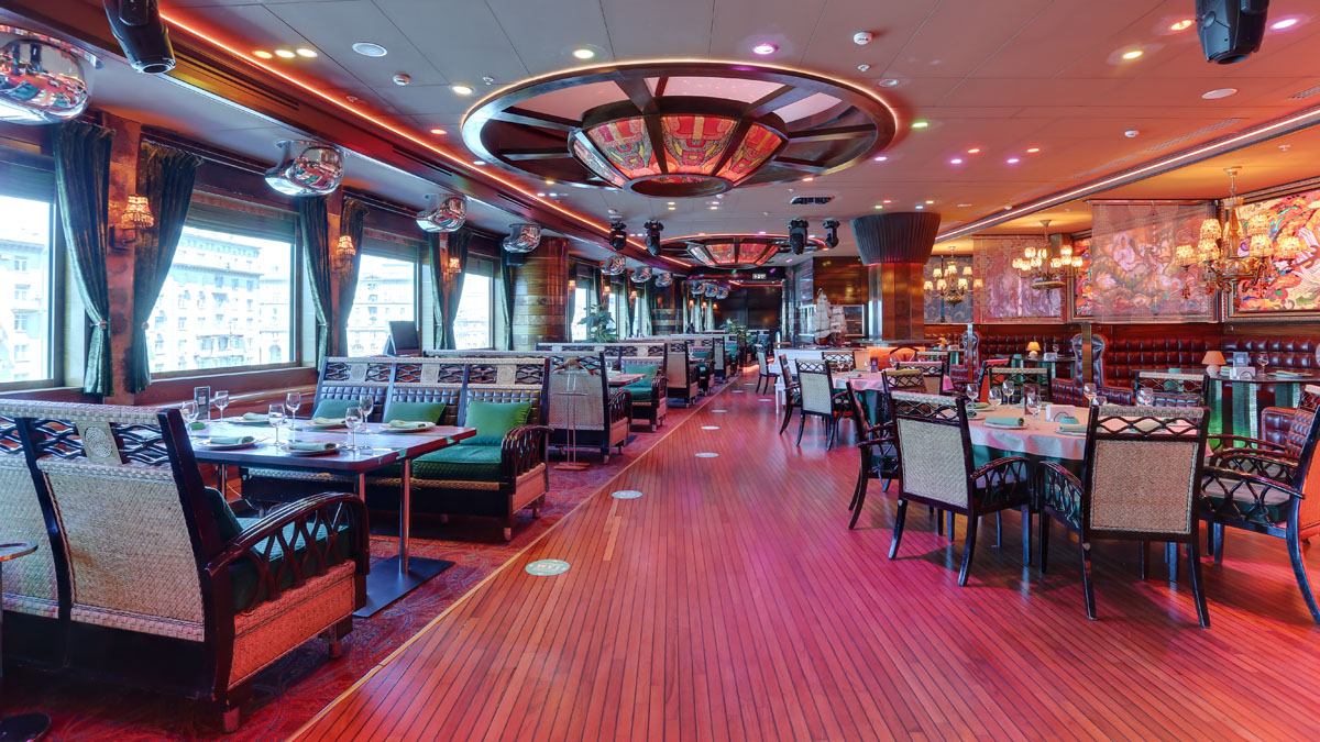 Основной зал — Ресторан Лодка