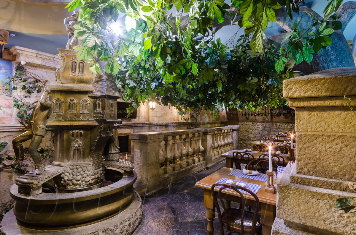 Верхняя аллея — Ресторан Бавариус