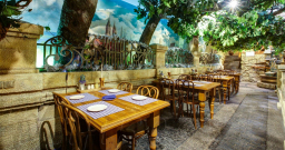 Верхняя аллея — подробнее о зале