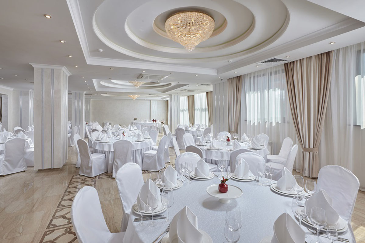 Семейный ресторан Granat — Алмаз, фото банкетного зала