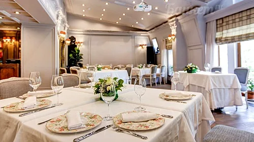 Основной зал — Butler / Батлер, Москва