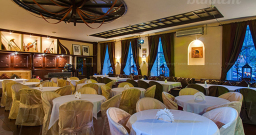 Основной зал — интерьер зала