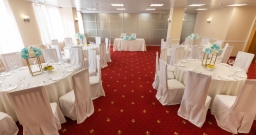 Форум — интерьер зала