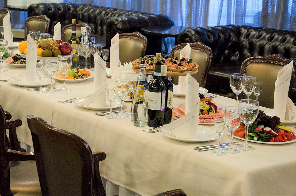 Малый зал ресторана Piccante — Банкетные залы гостиницы Салют