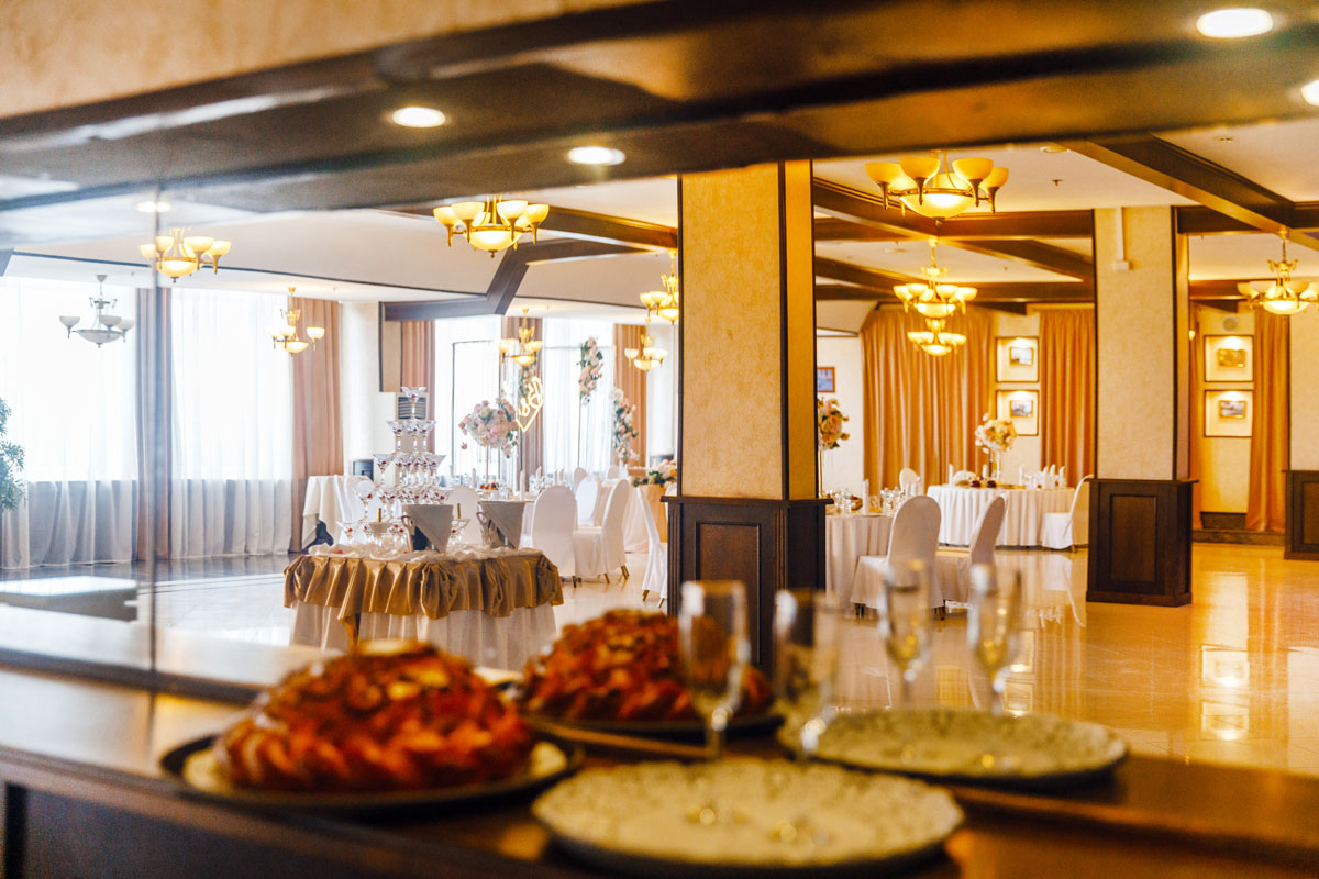 Банкетный зал Вояж — Банкетные залы гостиницы Салют