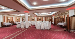 Основной зал — подробнее о зале