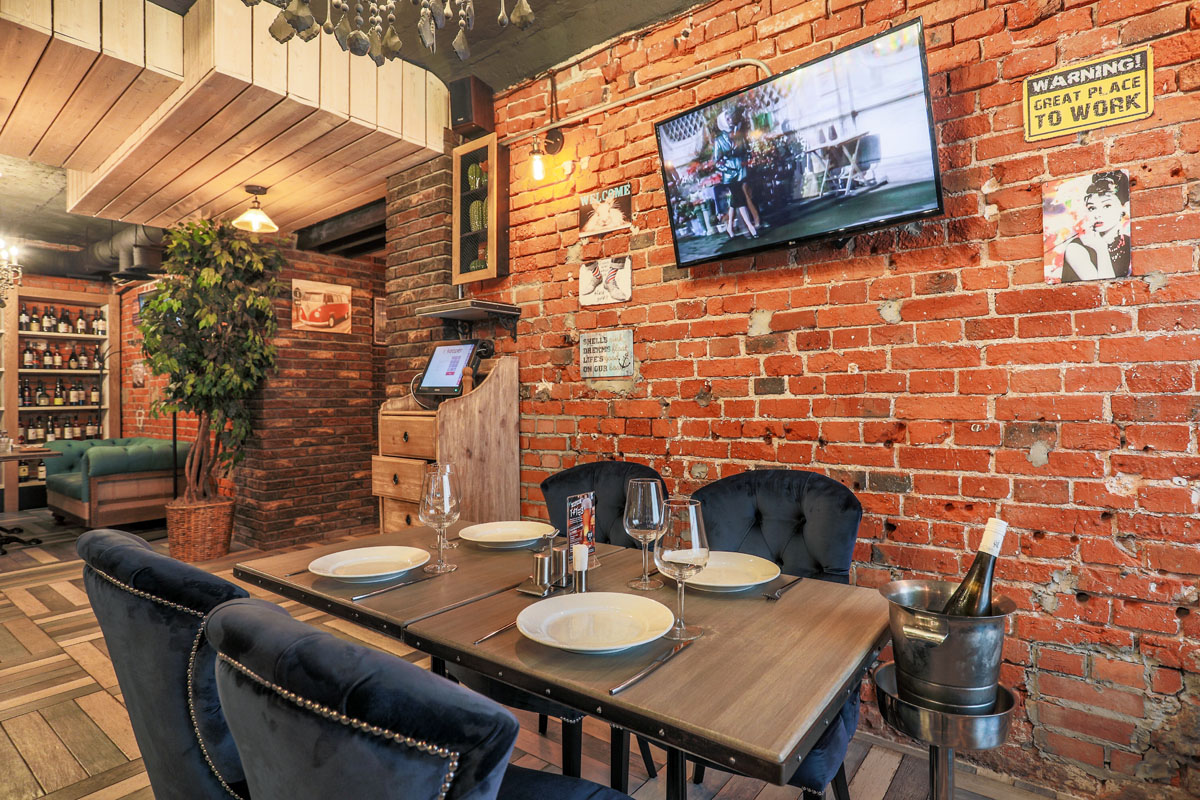 Основной зал — D&D café ( DRINK, DADDY )