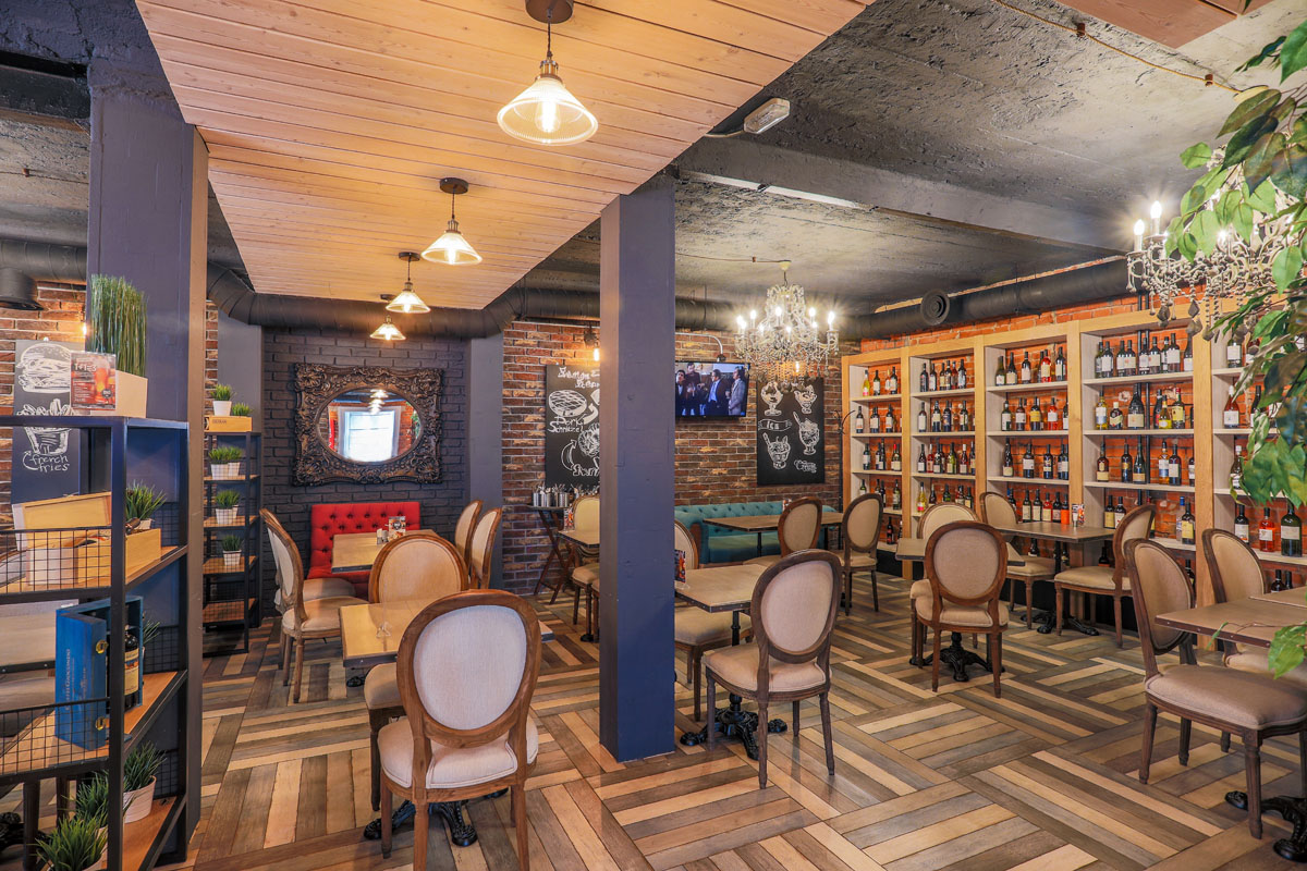 Основной зал — D&D café ( DRINK, DADDY )