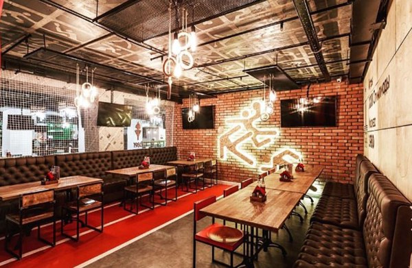 Центральный зал — подробнее о зале