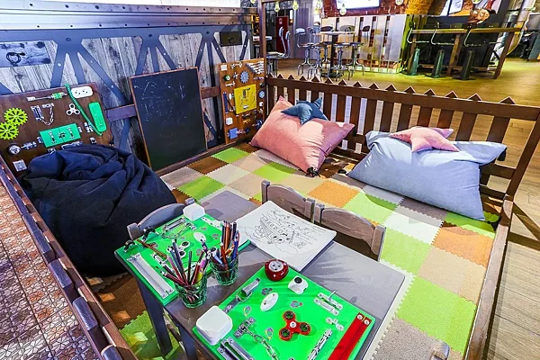 Основной зал — Ресторан Рыба Мечты, Москва