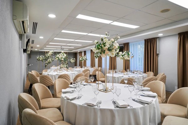 Банкетный зал Гранд Авеню (Ресторан Кейс, Банкетный зал Платинум)