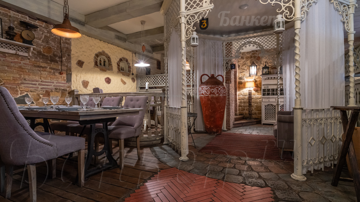 Тифлис — Тифлисский дворик